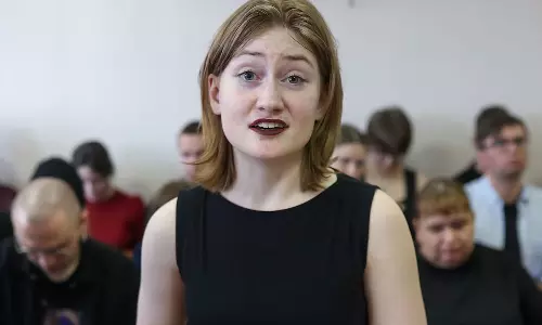 യുദ്ധവിരുദ്ധ പ്രക്ഷോഭം നടത്തി; 19കാരിക്ക് മൂന്ന് വർഷത്തെ തടവ് ശിക്ഷ വിധിച്ച് റഷ്യ