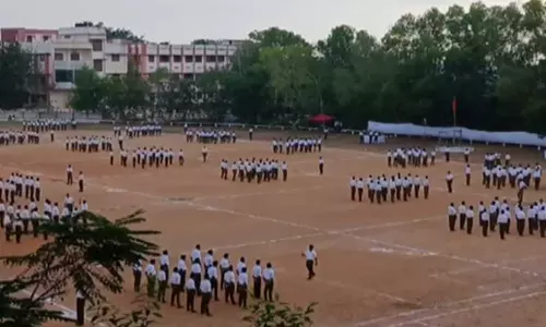 കോളജ്​ ഗ്രൗണ്ടിൽ ആർഎസ്​എസ്​ പരിശീലനം; പ്രതിഷേധവുമായി എസ്​എഫ്​ഐ