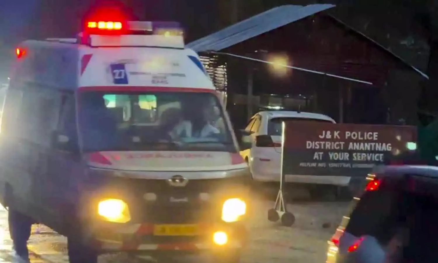 ജമ്മു കശ്മീര്‍ ഭീകരാക്രമണം; 25 പേര്‍ കൊല്ലപ്പെട്ടെന്ന് ഔദ്യോഗിക സ്ഥിരീകരണം