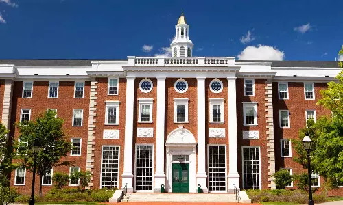 സാമ്പത്തിക സഹായം മരവിപ്പിച്ച നടപടി; ട്രംപ് ഭരണകൂടത്തിനെതിരെ  നിയമനടപടിയുമായി ഹാർവാർഡ് സർവകലാശാല