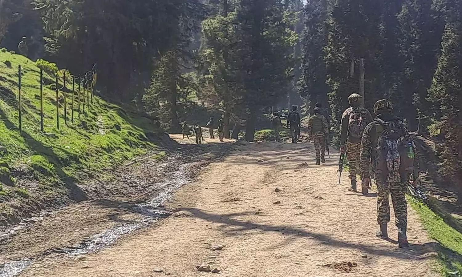 കടുത്ത നടപടികളിലേക്ക് ഇന്ത്യ; പാകിസ്താനുമായുള്ള വെടിനിർത്തൽ കരാർ റദ്ദാക്കിയേക്കും കടുത്ത നടപടികളിലേക്ക് ഇന്ത്യ; പാകിസ്താനുമായുള്ള വെടിനിർത്തൽ കരാർ റദ്ദാക്കിയേക്കും