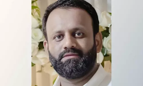 സൗദിയില് മലയാളി ഹൃദയാഘാതത്തെ തുടര്ന്ന് മരിച്ചു സൗദിയില് മലയാളി ഹൃദയാഘാതത്തെ തുടര്ന്ന് മരിച്ചു