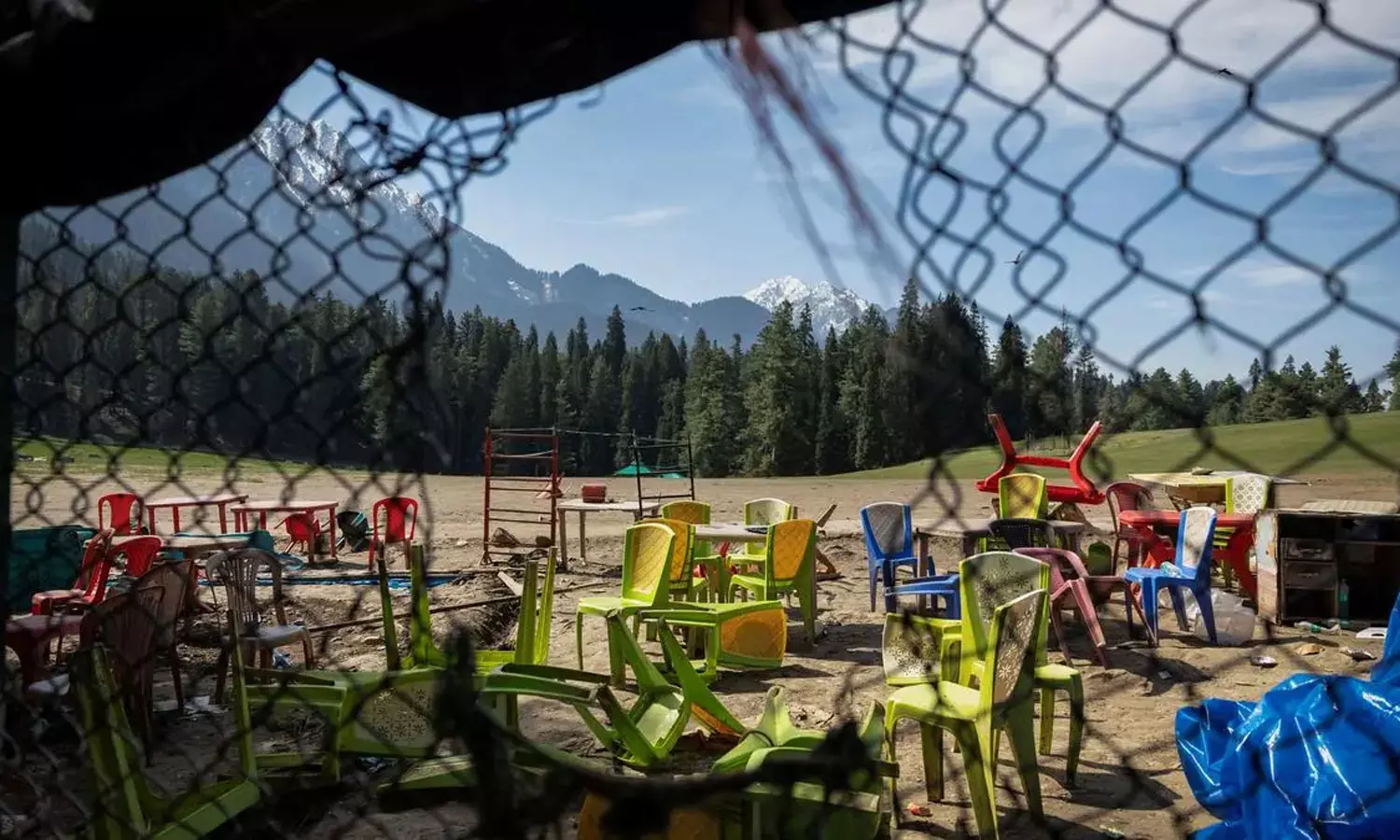 പഹൽഗാം ഭീകരാക്രമണം: കശ്മീർ ടൂറിസത്തെയും ബാധിക്കുന്നു; മുൻകൂട്ടി ബുക്ക് ചെയ്ത നിരവധി ട്രിപ്പുകൾ റദ്ദാക്കി