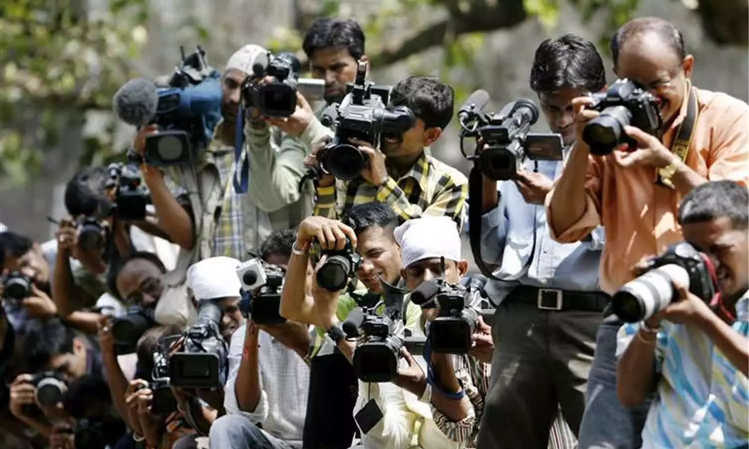 പ്രതിരോധ നീക്കങ്ങളുടെയും സേന വിന്യാസത്തിന്റെയും തൽസമയ സംപ്രേഷണം ഒഴിവാക്കണം; നിർദ്ദേശങ്ങളുമായി വാർത്ത വിതരണ മന്ത്രാലയം പ്രതിരോധ നീക്കങ്ങളുടെയും സേന വിന്യാസത്തിന്റെയും തൽസമയ സംപ്രേഷണം ഒഴിവാക്കണം; നിർദ്ദേശങ്ങളുമായി വാർത്ത വിതരണ മന്ത്രാലയം
