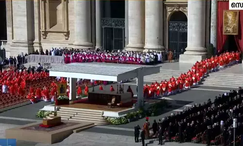മാർപാപ്പയ്ക്ക് വിട നൽകാൻ ലോകം; സംസ്കാര ചടങ്ങുകൾ ആരംഭിച്ചു