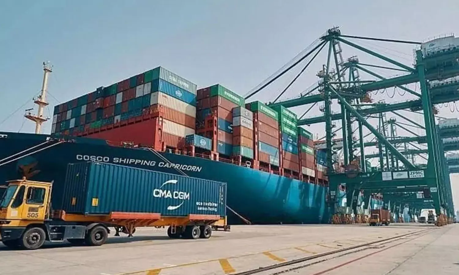 ദമ്മാം തുറമുഖത്ത് വാഹന ഇറക്കുമതിക്കും കയറ്റുമതിക്കുമായി പുതിയ ലോജിസ്റ്റിക്സ് സോൺ ദമ്മാം തുറമുഖത്ത് വാഹന ഇറക്കുമതിക്കും കയറ്റുമതിക്കുമായി പുതിയ ലോജിസ്റ്റിക്സ് സോൺ