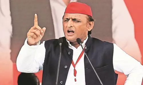 തൊഴിലില്ലായ്മയുൾപ്പെടെയുള്ള പ്രശ്നങ്ങൾ പരിഹരിക്കുന്നില്ല, യുപി സർക്കാറിന്റെ പ്രവർത്തനം അജണ്ടകൾക്കനുസരിച്ച്: അഖിലേഷ് യാദവ്