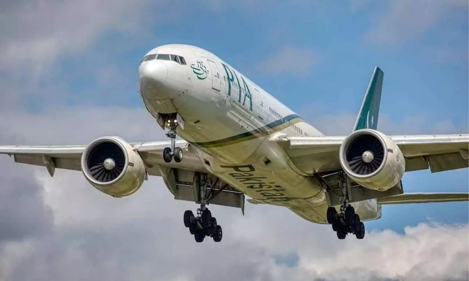 കടുപ്പിക്കാൻ ഇന്ത്യ; പാക് വിമാനങ്ങൾക്ക് ഇന്ത്യൻ വ്യോമ മേഖലയിലേക്ക് അനുമതി നിഷേധിക്കും