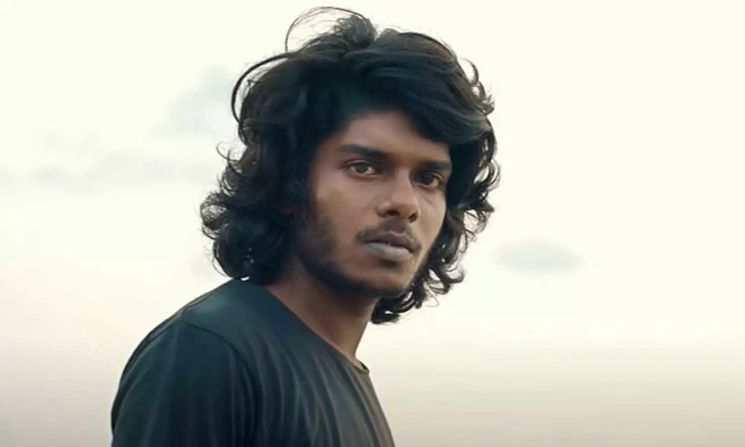 പുലിപ്പല്ല് കൈവശം വെച്ച കേസ്: റാപ്പർ വേടനുമായി തെളിവെടുപ്പ് ഇന്നും തുടരും പുലിപ്പല്ല് കൈവശം വെച്ച കേസ്: റാപ്പർ വേടനുമായി തെളിവെടുപ്പ് ഇന്നും തുടരും