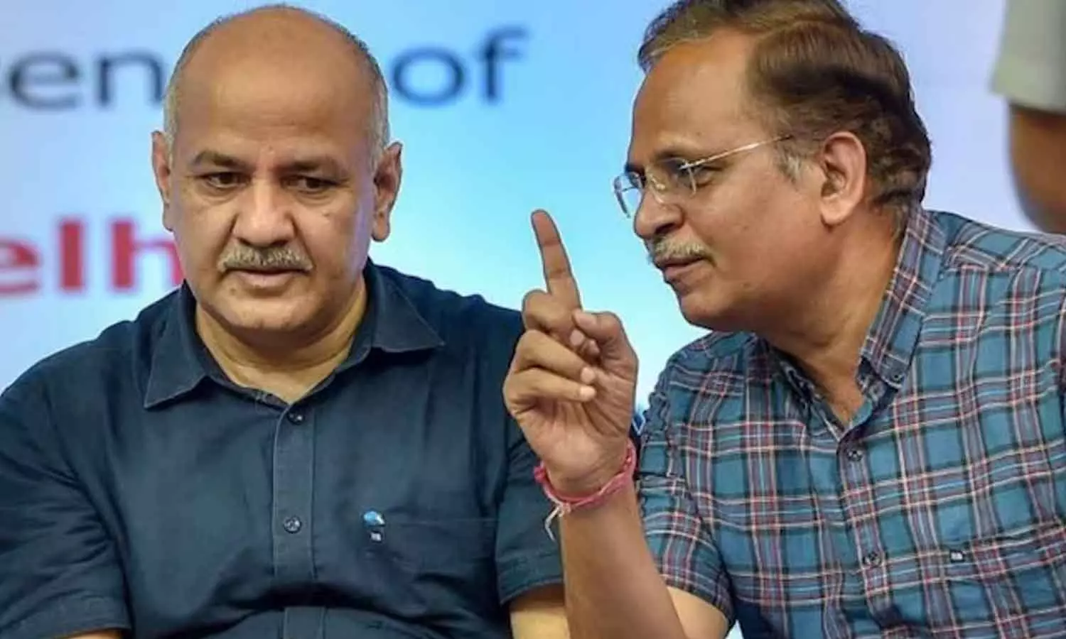 2,000 കോടി രൂപയുടെ ക്ലാസ് റൂം നിർമാണ അഴിമതി; എഎപി നേതാക്കളായ മനീഷ് സിസോദിയക്കും സത്യേന്ദർ ജെയിനുമെതിരെ വീണ്ടും കേസ്