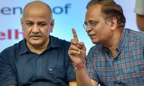 2,000 കോടി രൂപയുടെ ക്ലാസ് റൂം നിർമാണ അഴിമതി; എഎപി നേതാക്കളായ മനീഷ് സിസോദിയക്കും സത്യേന്ദർ ജെയിനുമെതിരെ വീണ്ടും കേസ്