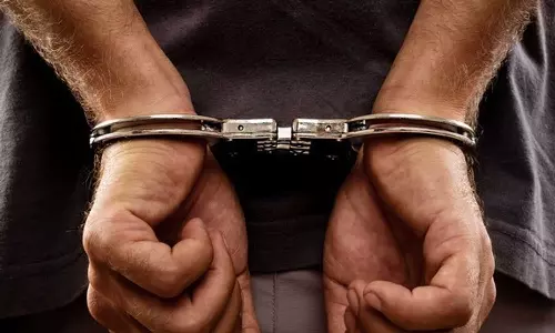 കോഴിക്കോട് പെൺകുട്ടിയെ പീഡിപ്പിക്കാൻ ശ്രമം; രണ്ട് അതിഥി തൊഴിലാളികൾ പിടിയിൽ