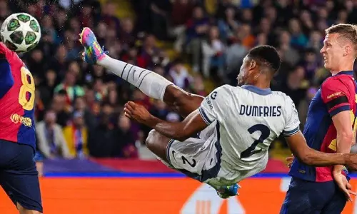 അടി, തിരിച്ചടി, കിടിലൻ ഗോളുകൾ; ആവേശമായി ബാഴ്സ-ഇന്റർ പോരാട്ടം