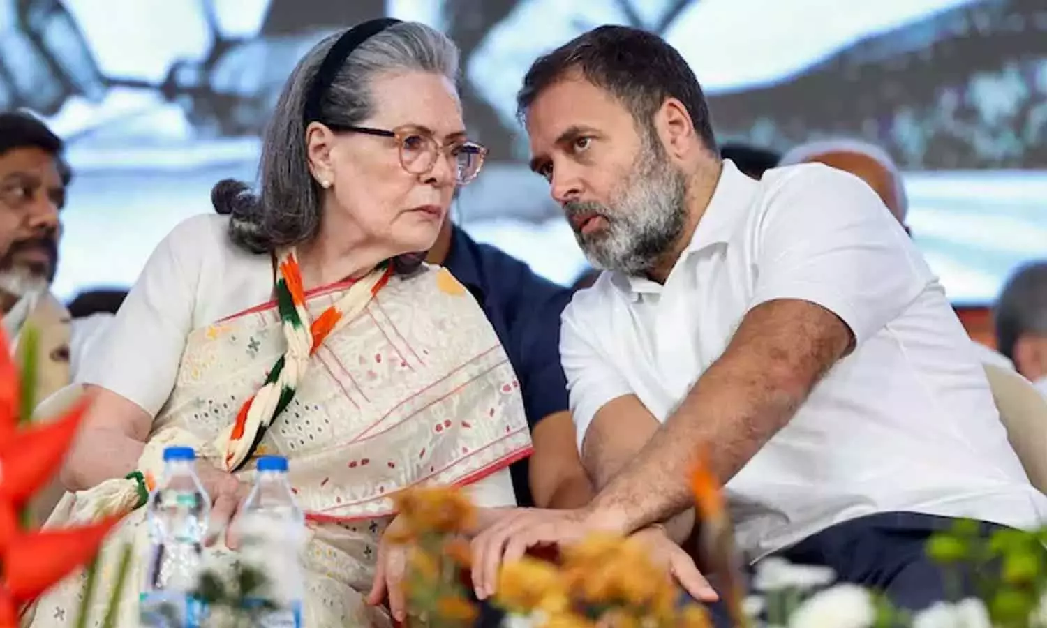 നാഷണൽ ഹെറാൾഡ് കേസ്: സോണിയ ഗാന്ധിക്കും രാഹുൽ ഗാന്ധിക്കും ഡൽഹി കോടതി നോട്ടീസ് അയച്ചു