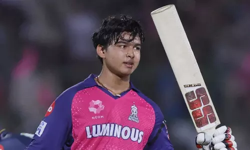 പോൽ വാൾത്തട്ടി മുതൽ മൻദീപ് സിങ് വരെ..ഉന്മുക്ത് ചന്ദ് മുതൽ പൃഥ്വി ഷാ വരെ..; സ്കൂൾ സിലബസിനൊപ്പം വൈഭവ് സൂര്യവൻഷി വിസ്മരിക്കാൻ പാടില്ലാത്ത പാഠപുസ്തകങ്ങൾ പോൽ വാൾത്തട്ടി മുതൽ മൻദീപ് സിങ് വരെ..ഉന്മുക്ത് ചന്ദ് മുതൽ പൃഥ്വി ഷാ വരെ..; സ്കൂൾ സിലബസിനൊപ്പം വൈഭവ് സൂര്യവൻഷി വിസ്മരിക്കാൻ പാടില്ലാത്ത പാഠപുസ്തകങ്ങൾ