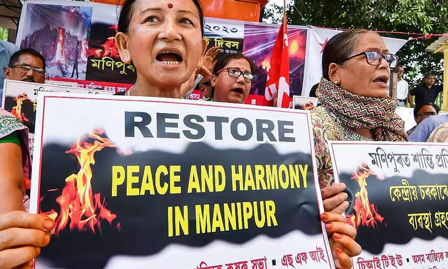 മനുഷ്യമനസാക്ഷിയെ നടുക്കിയ മണിപ്പൂർ കലാപം പൊട്ടിപ്പുറപ്പെട്ടിട്ട് ഇന്ന് രണ്ട് വർഷം; ഇതുവരെ തിരിഞ്ഞുനോക്കാതെ പ്രധാനമന്ത്രി മനുഷ്യമനസാക്ഷിയെ നടുക്കിയ മണിപ്പൂർ കലാപം പൊട്ടിപ്പുറപ്പെട്ടിട്ട് ഇന്ന് രണ്ട് വർഷം; ഇതുവരെ തിരിഞ്ഞുനോക്കാതെ പ്രധാനമന്ത്രി