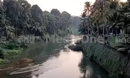 കോട്ടയം ഭരണങ്ങാനത്ത് പുഴയിൽ കുളിക്കാനിറങ്ങിയ രണ്ട് വിദ്യാർഥികളെ കാണാതായി