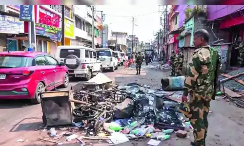 മുർഷിദാബാദിലെ സംഘർഷം വർഗീയ കലാപമല്ല,രാഷ്ട്രീയ പ്രേരിതവും പൊലീസ് ഒത്താശയോടെയും നടന്ന അക്രമസംഭവങ്ങൾ; വസ്തുതാന്വേഷണ റിപ്പോർട്ട് മുർഷിദാബാദിലെ സംഘർഷം വർഗീയ കലാപമല്ല,രാഷ്ട്രീയ പ്രേരിതവും പൊലീസ് ഒത്താശയോടെയും നടന്ന അക്രമസംഭവങ്ങൾ; വസ്തുതാന്വേഷണ റിപ്പോർട്ട്