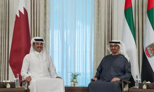 Qatar Emir meets UAE President