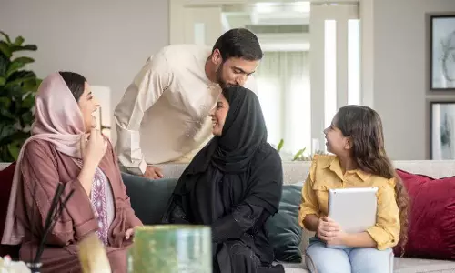 ഷാർജയിൽ 3 വർഷം വരെ കെയർ ലീവ്