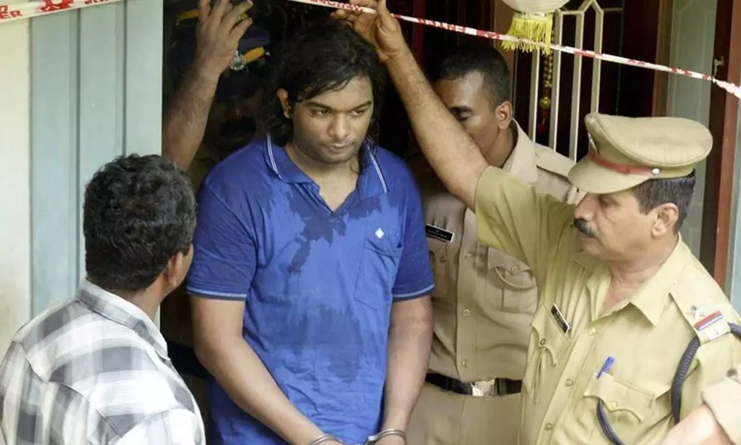 ‘കേഡൽ’കേരളത്തെ ഞെട്ടിച്ച പേര്; സാത്താൻ സേവയിൽ മകൻ കൊന്നു തള്ളിയത് മാതാപിതാക്കളെയടക്കം നാല് പേരെ ‘കേഡൽ’കേരളത്തെ ഞെട്ടിച്ച പേര്; സാത്താൻ സേവയിൽ മകൻ കൊന്നു തള്ളിയത് മാതാപിതാക്കളെയടക്കം നാല് പേരെ