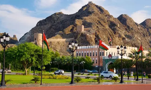 ഒമാനിൽ വിസിറ്റ് വിസക്കാർക്കും രേഖകൾ ശരിയാക്കാൻ ആഗ്രഹിക്കുന്നവർക്കും പിഴയില്ലാതെ ജൂലൈ 31ന് മുൻപ് രാജ്യം വിടാൻ അവസരം