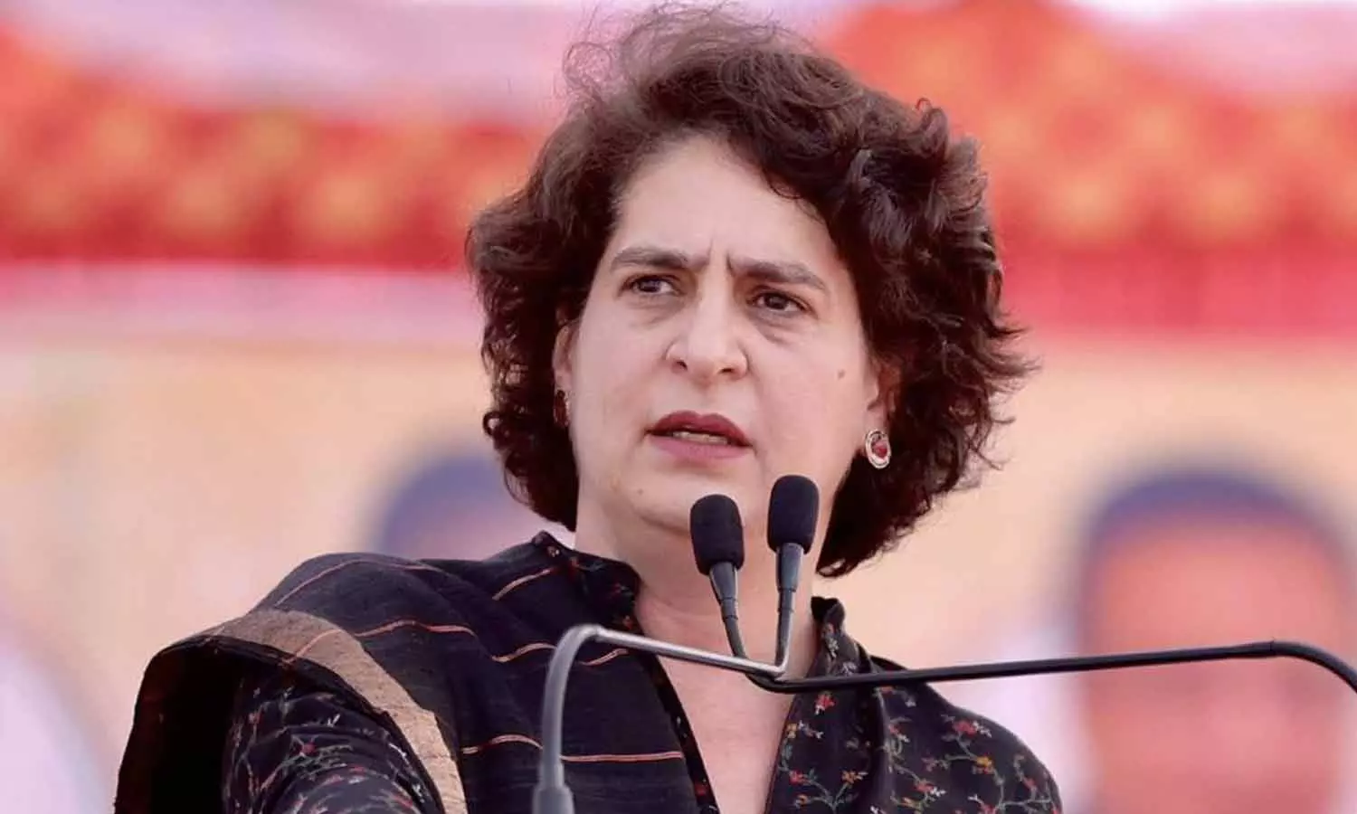 കോർപറേറ്റുകളുടെ വായ്പകൾ കണ്ണടച്ച് എഴുതിത്തള്ളുന്ന കേന്ദ്ര സർക്കാരിന് അർഹമായ സഹായം പോലും ലഭ്യമാക്കാനാകുന്നില്ല: പ്രിയങ്ക ഗാന്ധി