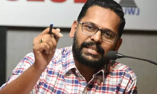 മുസ്‌ലിം പെൺകുട്ടികളെ തട്ടമിടീക്കാൻ വ്യഗ്രത കാണിക്കുന്ന കെയറിങ് ഇക്കമാർക്ക് പ്ലാറ്റ്‌ഫോം കൊടുക്കുന്നത് പുരോഗമനമല്ല; ഇൻഡിപെൻഡന്റ് മുന്നണിയെ വിമർശിച്ച് പി. സരിൻ