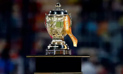 സുരക്ഷ മുൻകരുതൽ; ഐപിഎൽ  നിർത്തിവെച്ചു