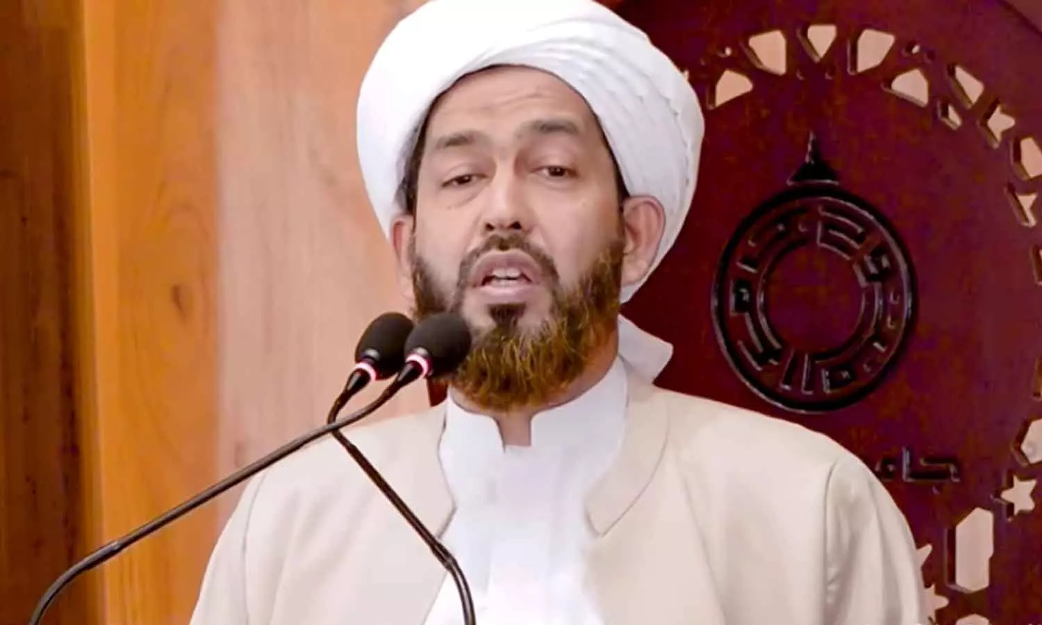 Hakeem Azhari about pinjanamezhuth