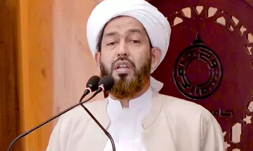 Hakeem Azhari about pinjanamezhuth Hakeem Azhari about pinjanamezhuth