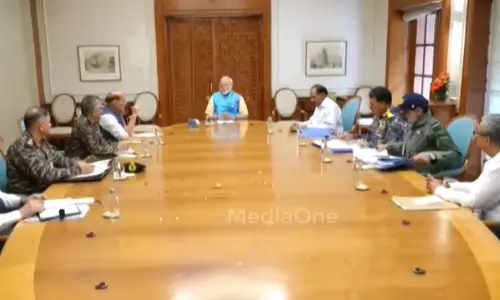 ഇന്ത്യ-പാക് സംഘർഷം: പ്രധാനമന്ത്രിയുടെ വസതിയിലെ യോ​ഗം അവസാനിച്ചു