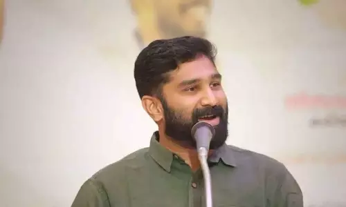 ഇവിടെ ആക്രമണം നടത്തിയ ഒരു പാക് ഭീകരവാദിയെ എങ്കിലും പിടികൂടാനായോ?: വെടിനിർത്തലിന് ശേഷം ചോദ്യങ്ങളുമായി വി.ടി ബല്‍റാം