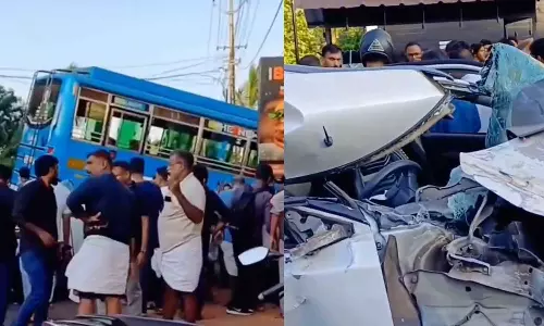 മഞ്ചേരി മരത്താണിയിൽ സ്വകാര്യ ബസും കാറും കൂട്ടിയിടിച്ച് ഒരാൾ മരിച്ചു