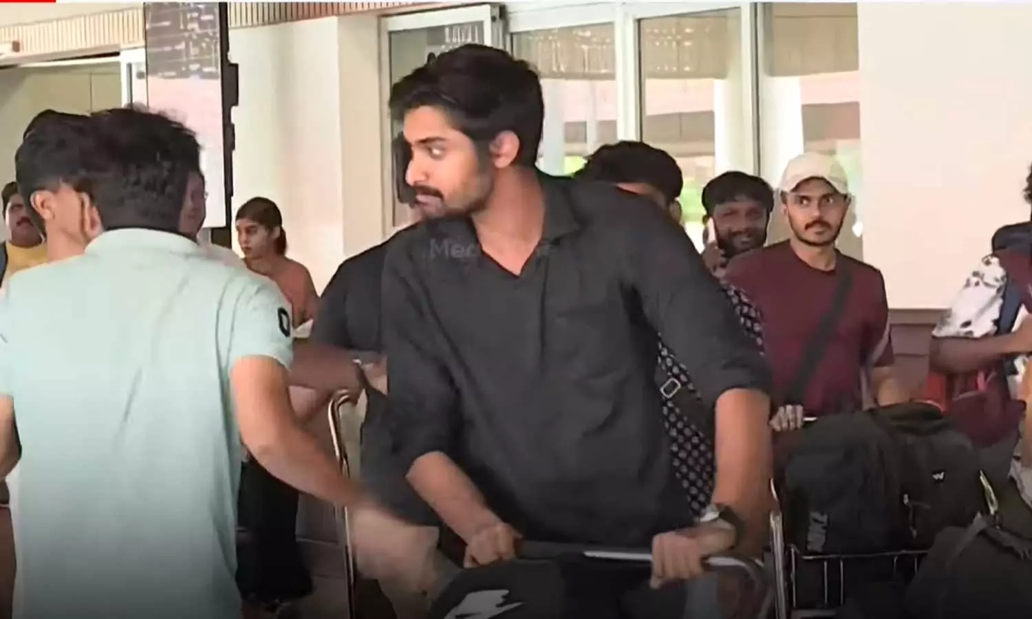 ഇന്ത്യ-പാക് സംഘർഷം: പഞ്ചാബിൽ നിന്നുൾപ്പെടെ 15 മലയാളി വിദ്യാർത്ഥികൾ നാട്ടിലെത്തി ഇന്ത്യ-പാക് സംഘർഷം: പഞ്ചാബിൽ നിന്നുൾപ്പെടെ 15 മലയാളി വിദ്യാർത്ഥികൾ നാട്ടിലെത്തി