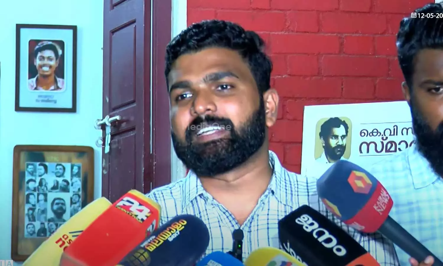 ആർഎസ്എസ് അച്ചാരം വാങ്ങി കേരളത്തിലെ വിദ്യാർത്ഥികൾക്ക് രാജ്യസ്നേഹം പഠിപ്പിക്കേണ്ട; മോഹനൻ കുന്നുമ്മലിന് എതിരെ SFI