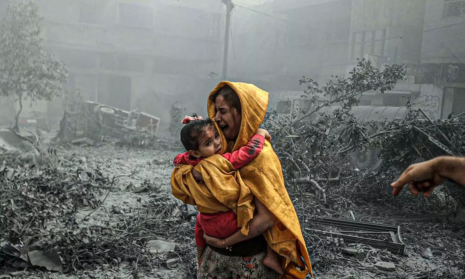 ‘ഗർഭിണികളെയും അമ്മമാരെയും ഇസ്രായേൽ കൊന്നൊടുക്കുന്നു’; ഓരോ മണിക്കൂറിലും ഗസ്സയിൽ ഒരു സ്ത്രീ കൊല്ലപ്പെടുന്നുവെന്ന് റിപ്പോർട്ട് ‘ഗർഭിണികളെയും അമ്മമാരെയും ഇസ്രായേൽ കൊന്നൊടുക്കുന്നു’; ഓരോ മണിക്കൂറിലും ഗസ്സയിൽ ഒരു സ്ത്രീ കൊല്ലപ്പെടുന്നുവെന്ന് റിപ്പോർട്ട്