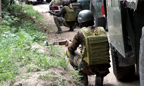 ജമ്മു കശ്മീരിലെ ഷോപിയാനയിൽ നാല് ഭീകരരെ സൈന്യം വധിച്ചു