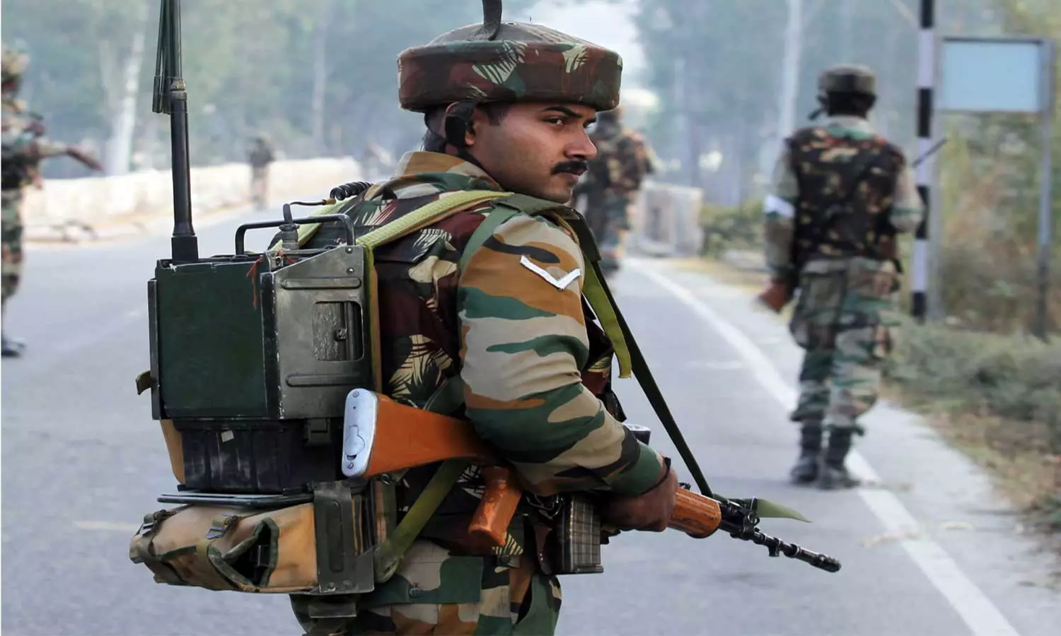 48 മണിക്കൂറിനുള്ളിലെ രണ്ടാമത്തെ ഏറ്റുമുട്ടൽ; ജമ്മു കശ്മീരിൽ മൂന്ന് ഭീകരരെ വധിച്ച് സൈന്യം 48 മണിക്കൂറിനുള്ളിലെ രണ്ടാമത്തെ ഏറ്റുമുട്ടൽ; ജമ്മു കശ്മീരിൽ മൂന്ന് ഭീകരരെ വധിച്ച് സൈന്യം