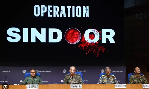ഓപ്പറേഷൻ സിന്ദൂര്‍: ഇന്ത്യന്‍ തിരിച്ചടിയില്‍ പാകിസ്താന് തകര്‍ച്ച;  പാക് വ്യോമസേനയുടെ 20% അടിസ്ഥാന സൗകര്യങ്ങളും തകര്‍ന്നെന്ന് കേന്ദ്രം