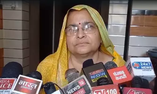 മുസ്‍ലിം വിദ്യാർഥിയെ സഹപാഠികളെ കൊണ്ട് തല്ലിച്ച സംഭവം; ഇരയുടെ വിദ്യാഭ്യാസ ചെലവ് യുപി സർക്കാർ  ഏറ്റെടുക്കണം സുപ്രിം കോടതി