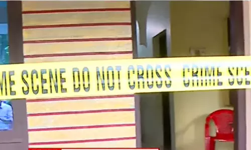 കൊല്ലത്ത് വീട്ടിനുള്ളില്‍ അമ്മയെയും മകനെയും മരിച്ച നിലയില്‍ കണ്ടെത്തി