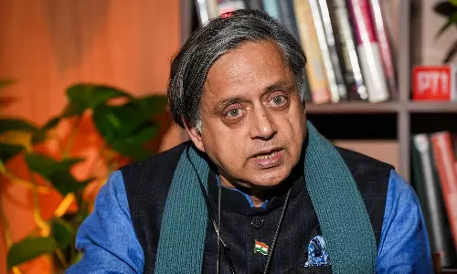 പാകിസ്താൻ ഭീകരതക്കെതിരായ മോദി സർക്കാരിന്റെ നയതന്ത്ര ഇടപെടൽ പദ്ധതി; നയിക്കാൻ കോൺഗ്രസ് എംപി ശശി തരൂരും