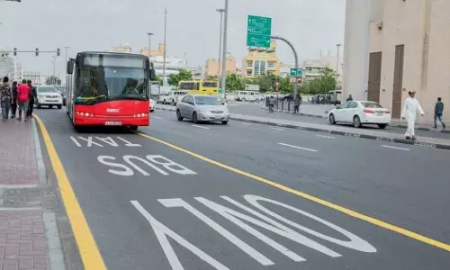 ദുബൈ റോഡുകളിൽ കൂടുതൽ ബസ്, ടാക്സി പാതകൾ ദുബൈ റോഡുകളിൽ കൂടുതൽ ബസ്, ടാക്സി പാതകൾ