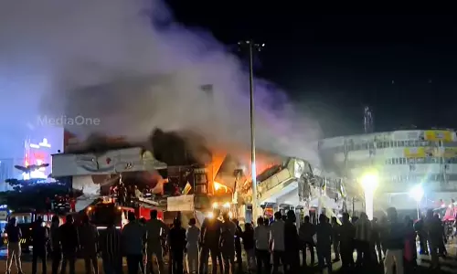 Fire at Kozhikode ,fire, kerala,latest malayalam news,കോഴിക്കോട് തീപിടിത്തം,പുതിയസ്റ്റാന്‍റ് തീപിടിത്തം