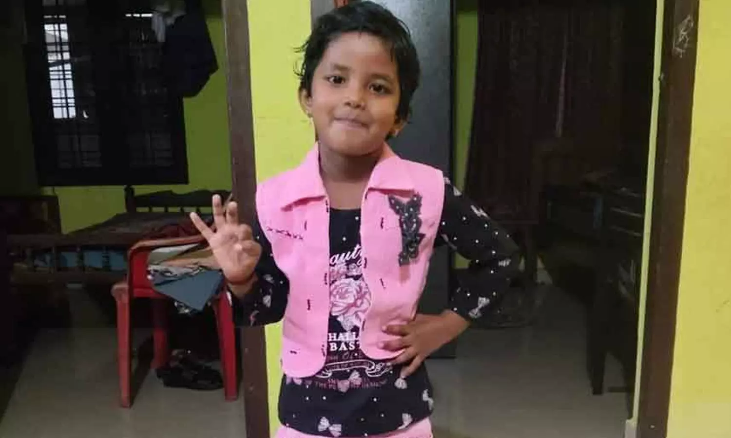 ആലുവയിൽ കാണാതായ മൂന്ന് വയസുകാരിയുടെ മൃതദേഹം കണ്ടെത്തി; കുട്ടിയുടെ അമ്മയ്ക്കെതിരെ കൊലക്കുറ്റം ചുമത്തി ആലുവയിൽ കാണാതായ മൂന്ന് വയസുകാരിയുടെ മൃതദേഹം കണ്ടെത്തി; കുട്ടിയുടെ അമ്മയ്ക്കെതിരെ കൊലക്കുറ്റം ചുമത്തി