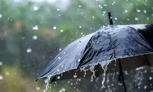 കേരളത്തിൽ ഇന്ന് ഒറ്റപ്പെട്ട അതിശക്തമായ മഴയ്ക്ക് സാധ്യത; നാല് ജില്ലകളില്‍ ഓറഞ്ച് അലർട്ട്