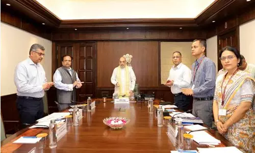 പുതുക്കിയ ഒസിഐ പോർട്ടൽ പുറത്തിറക്കി; നിലവിലെ വെബ്സൈറ്റ് അഡ്രസിൽ ലഭ്യം പുതുക്കിയ ഒസിഐ പോർട്ടൽ പുറത്തിറക്കി; നിലവിലെ വെബ്സൈറ്റ് അഡ്രസിൽ ലഭ്യം