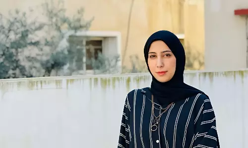 അമ്മായീ, നമ്മളെന്നാണ് സ്വർഗത്തിലേക്ക് പോവുക?; ഗസ്സയിലെ കുഞ്ഞുങ്ങളുടെ ചോദ്യം ലോകത്തിന് മുന്നിലെത്തിച്ച ഹാല അമ്മായീ, നമ്മളെന്നാണ് സ്വർഗത്തിലേക്ക് പോവുക?; ഗസ്സയിലെ കുഞ്ഞുങ്ങളുടെ ചോദ്യം ലോകത്തിന് മുന്നിലെത്തിച്ച ഹാല