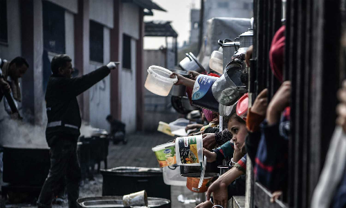 ഗസ്സയിൽ പട്ടിണി; ഉപരോധം തുടർന്ന് ഇസ്രായേൽ